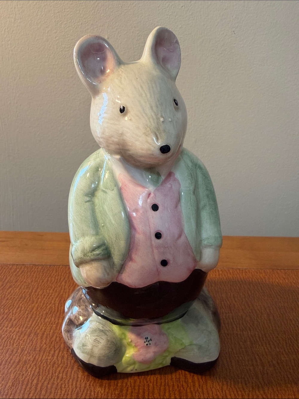 Porcelain Bunny Figurine in‎ Pastel Pink & Mint - Unbranded Home Art